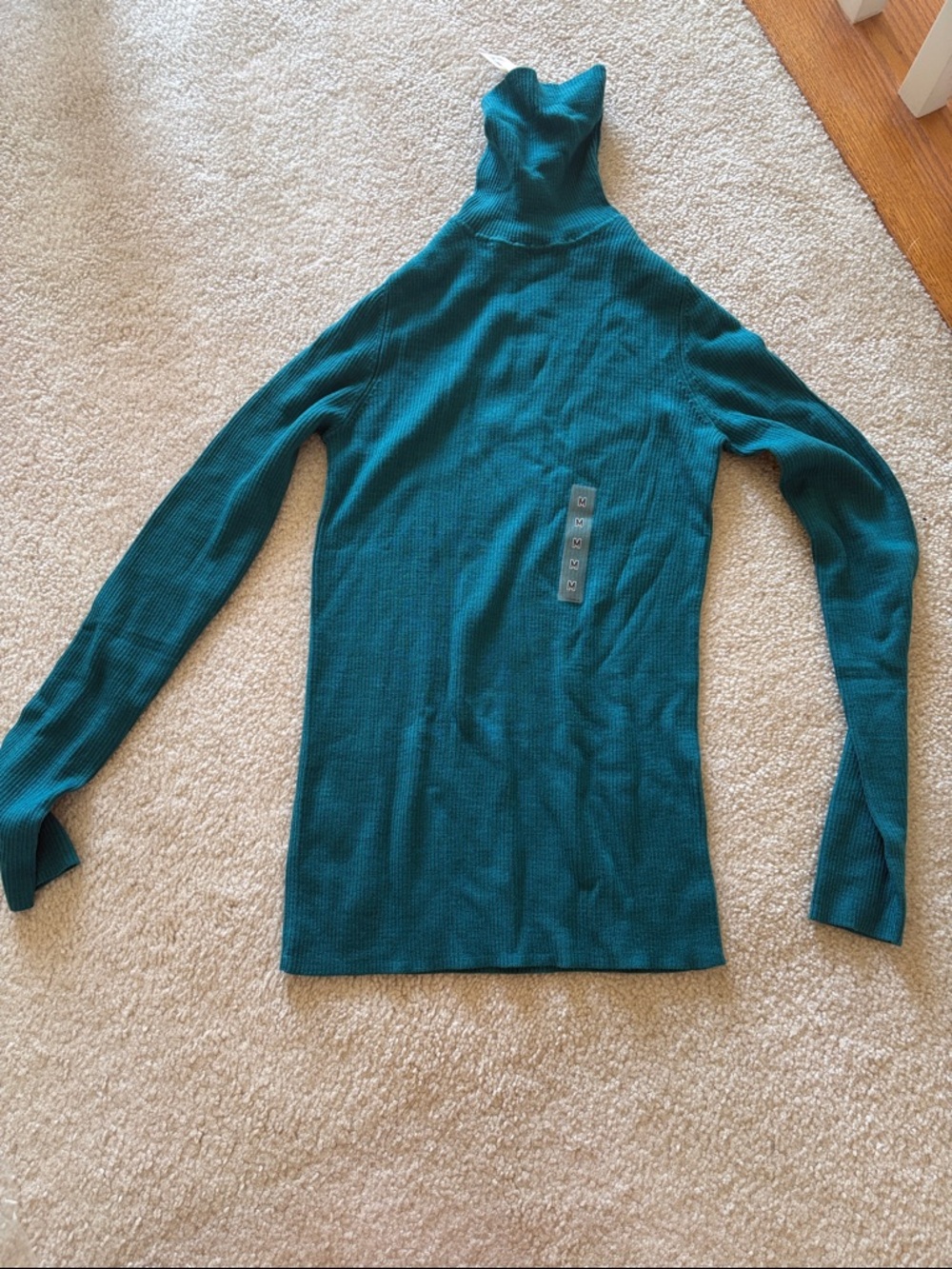 NWT Uniqlo blue teal turtleneck sweater